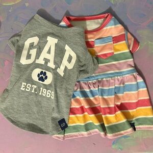NWOT GAP DOG, PUPPY XS BUNDLE, GREY LOGO TEE & COLORFUL STRIPED JUMPER DRESS